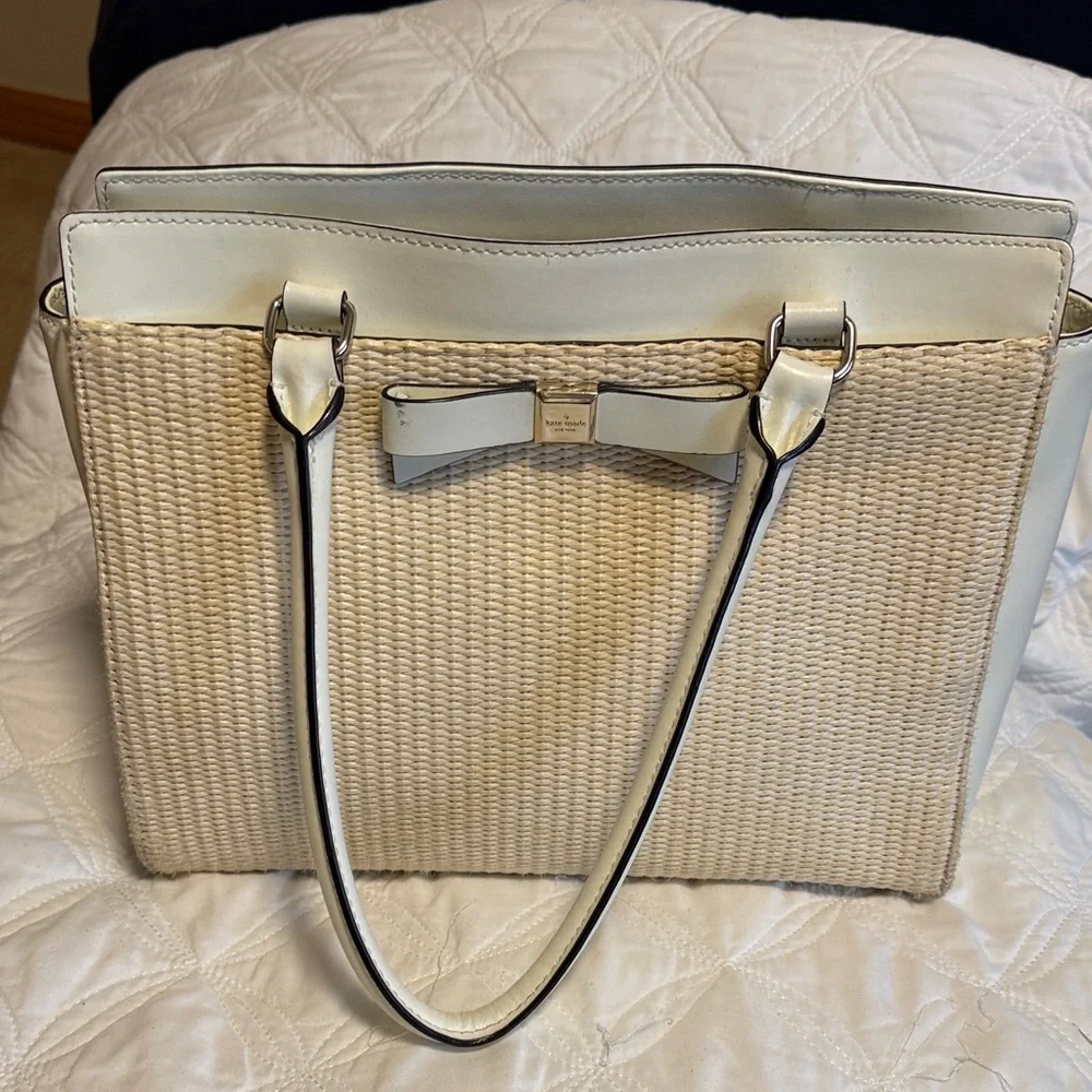 Kate Spade Elegant Cream Tote Bag with Bow Accent